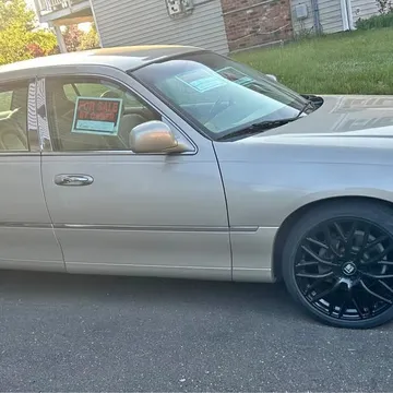 2010 Lincoln Continental