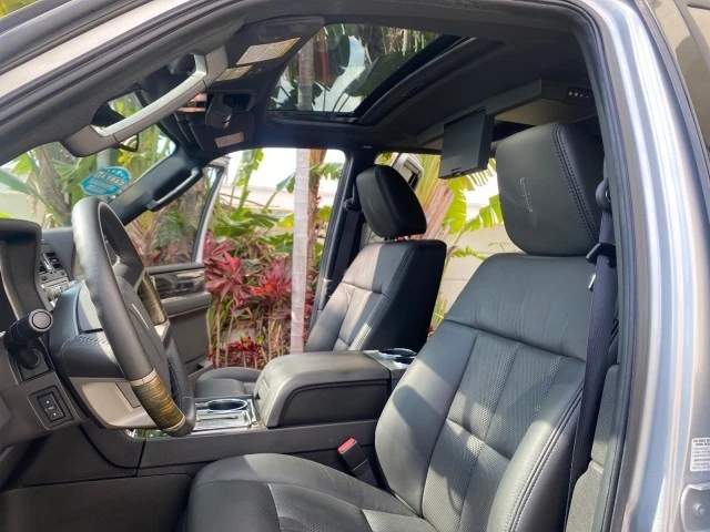 2010 Lincoln Navigator 3rd Gen - Image 11 of 21