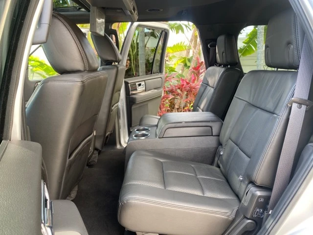 2010 Lincoln Navigator 3rd Gen - Image 15 of 21