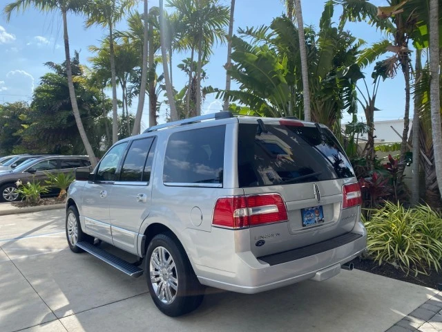 2010 Lincoln Navigator 3rd Gen - Image 6 of 21
