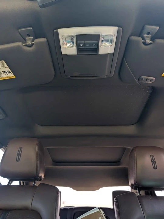2010 Lincoln MKS - Image 7 of 7