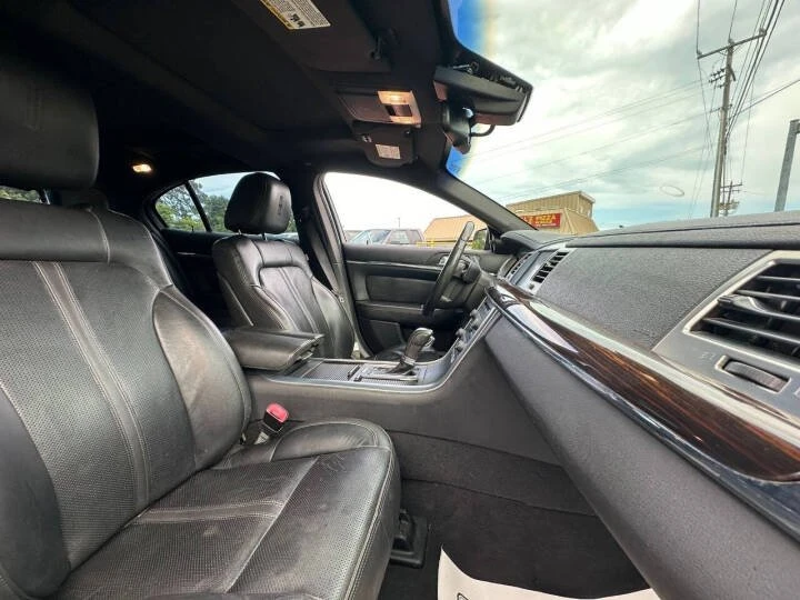 2010 Lincoln MKS - Image 10 of 20