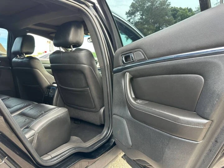 2010 Lincoln MKS - Image 11 of 20
