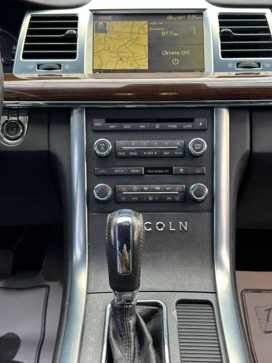 2010 Lincoln MKS - Image 16 of 20