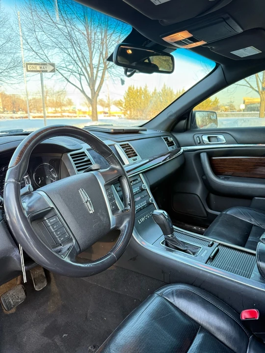 2010 Lincoln MKS - Image 6 of 10