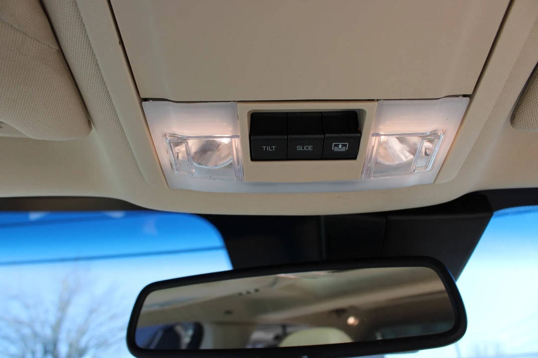 2010 Lincoln MKS - Image 20 of 21