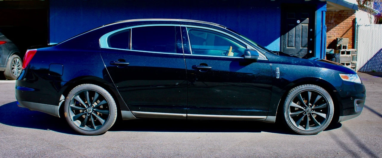 2010 Lincoln MKS - Image 4 of 21