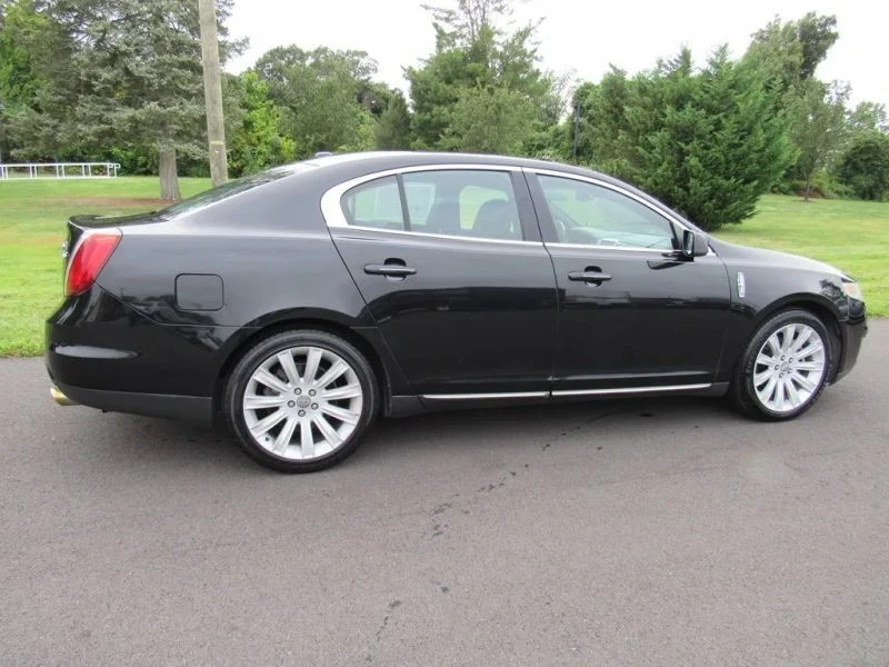 2010 Lincoln MKS - Image 10 of 12