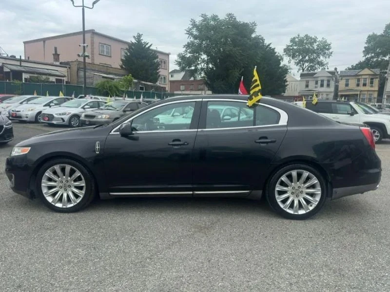 2010 Lincoln MKS - Image 8 of 12