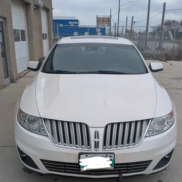2010 Lincoln MKS