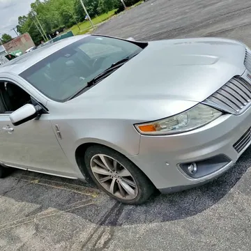 2010 Lincoln MKS