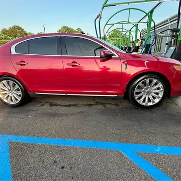 2010 Lincoln MKS Base