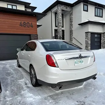 2010 Lincoln MKS
