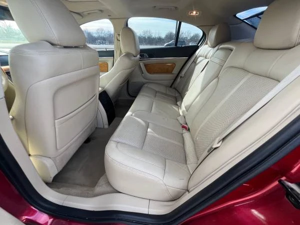2010 Lincoln MKS - Image 9 of 13