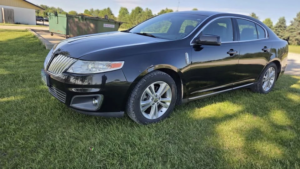 2010 Lincoln MKS - Image 3 of 11