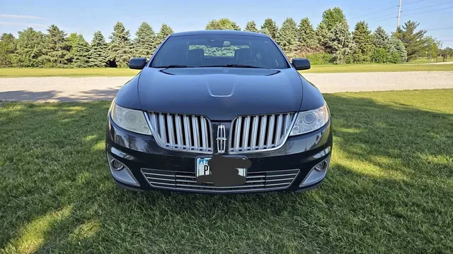 2010 Lincoln MKS