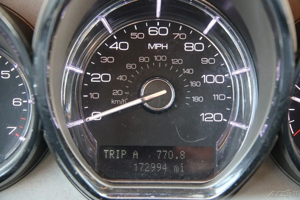 2010 Lincoln MKT - Image 15 of 21