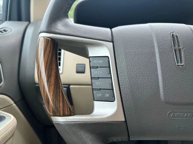 2010 Lincoln MKX - Image 15 of 21
