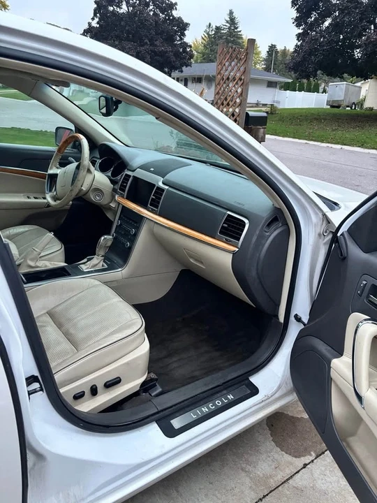 2010 Lincoln MKZ - Image 10 of 10