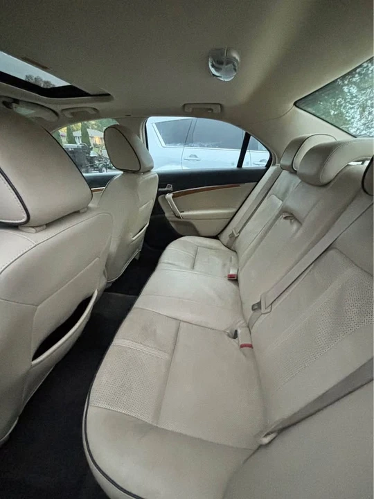 2010 Lincoln MKZ - Image 5 of 10