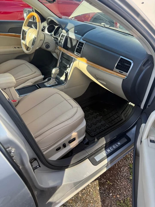 2010 Lincoln MKZ - Image 6 of 12