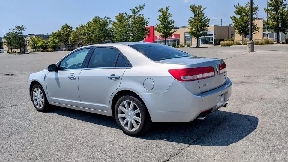 2010 Lincoln MKZ - Image 6 of 9