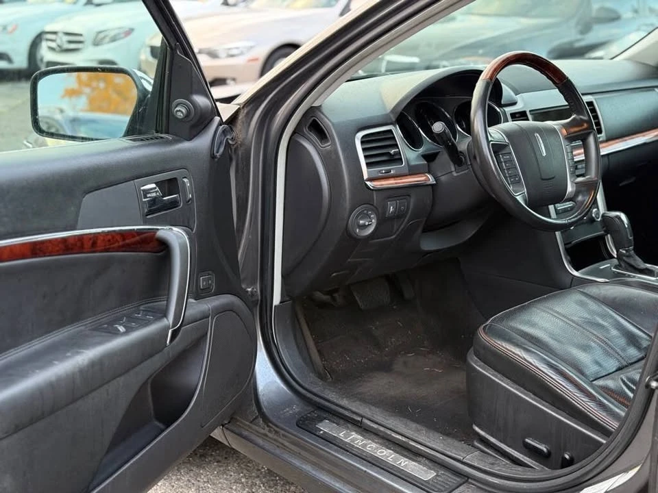 2010 Lincoln MKZ - Image 8 of 18