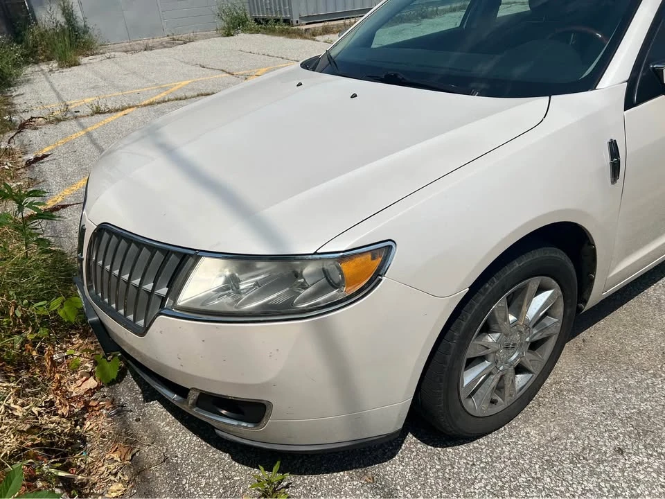 2010 Lincoln MKZ - Image 3 of 11