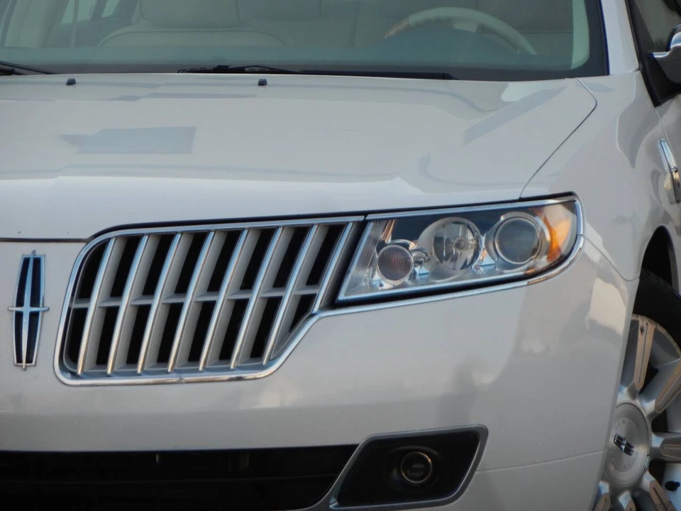 2010 Lincoln MKZ - Image 4 of 21