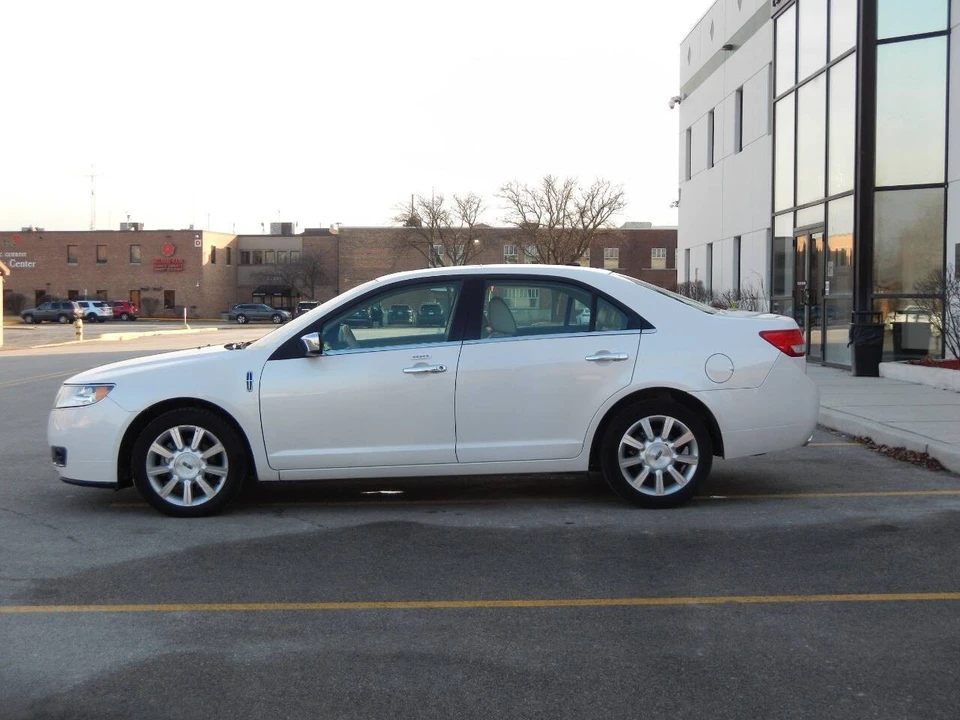 2010 Lincoln MKZ - Image 10 of 21