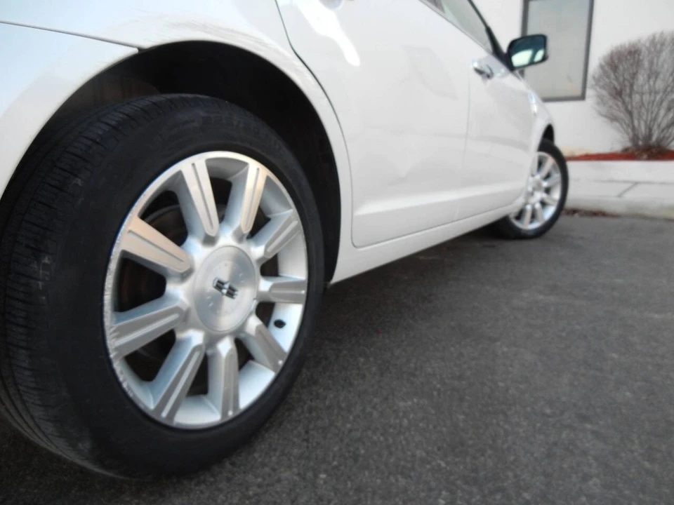 2010 Lincoln MKZ - Image 18 of 21
