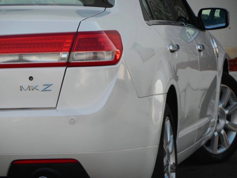 2010 Lincoln MKZ - Image 17 of 21