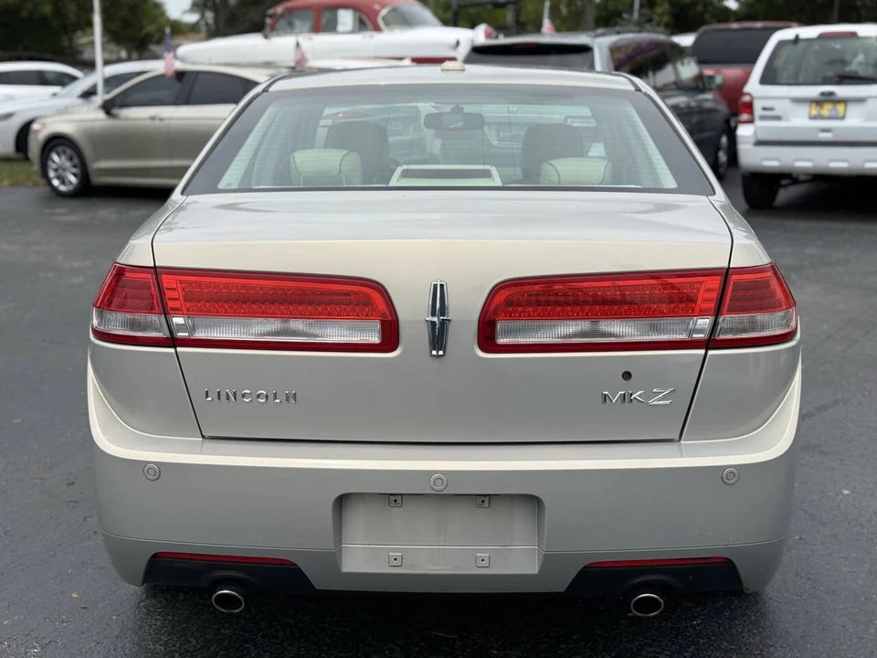 2010 Lincoln MKZ - Image 6 of 12