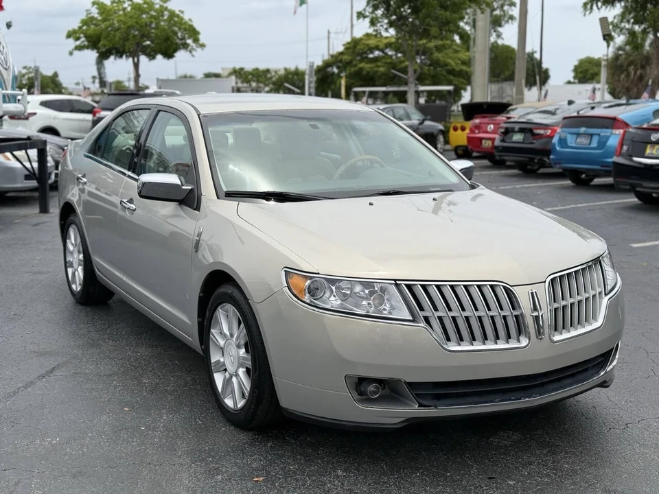 2010 Lincoln MKZ - Image 9 of 12