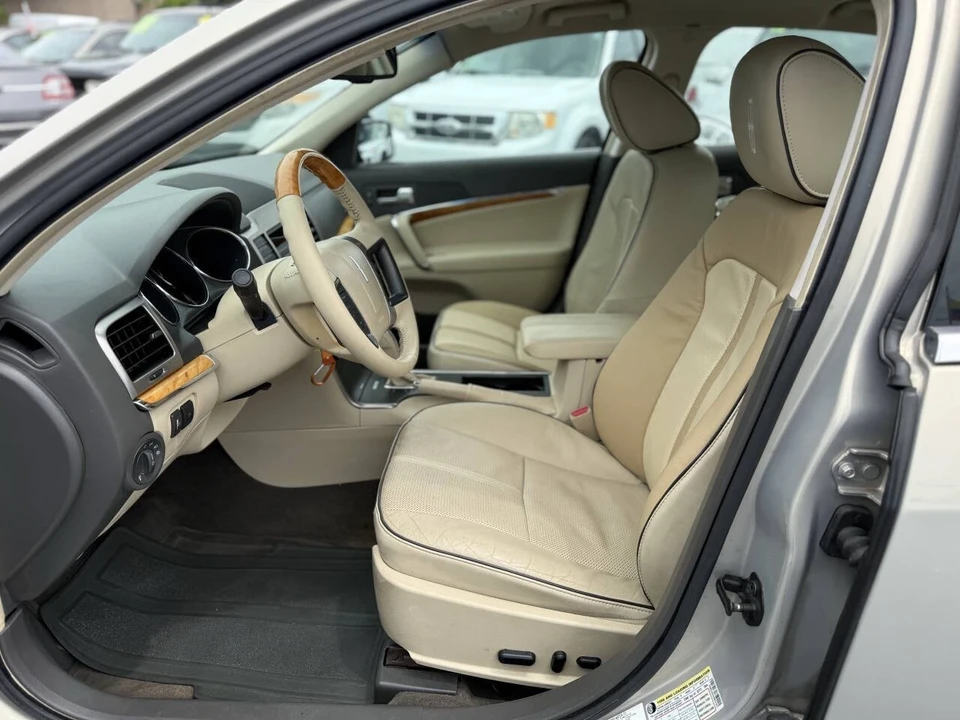 2010 Lincoln MKZ - Image 13 of 21