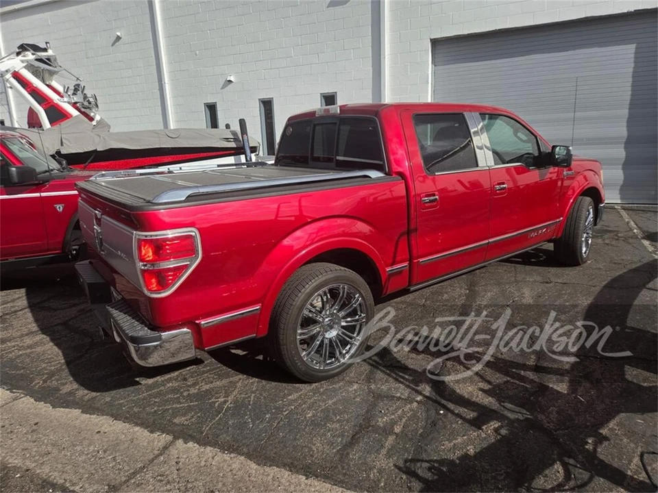 2010 Lincoln Mark LT - Image 3 of 4