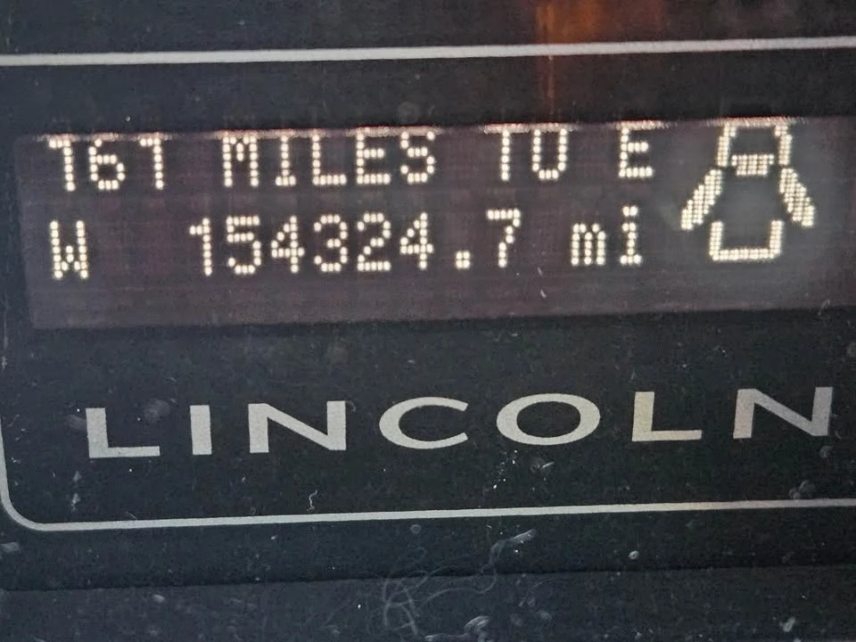 2010 Lincoln Navigator 3rd Gen - Image 19 of 19