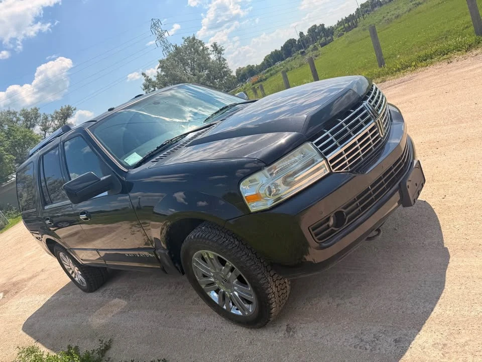 2010 Lincoln Navigator 3rd Gen - Image 3 of 10