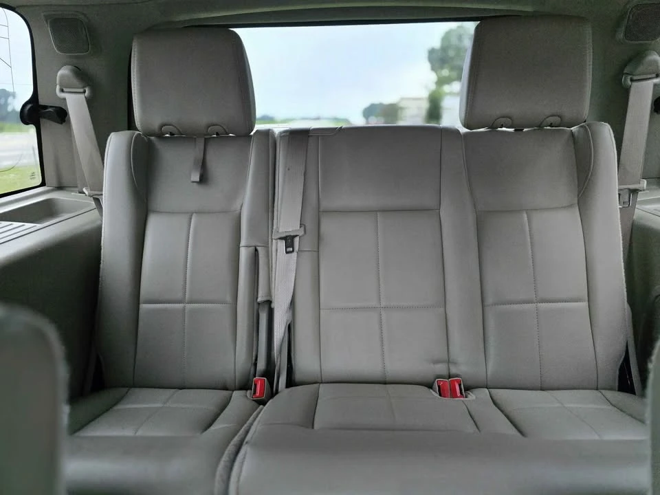 2010 Lincoln Navigator - Image 17 of 20
