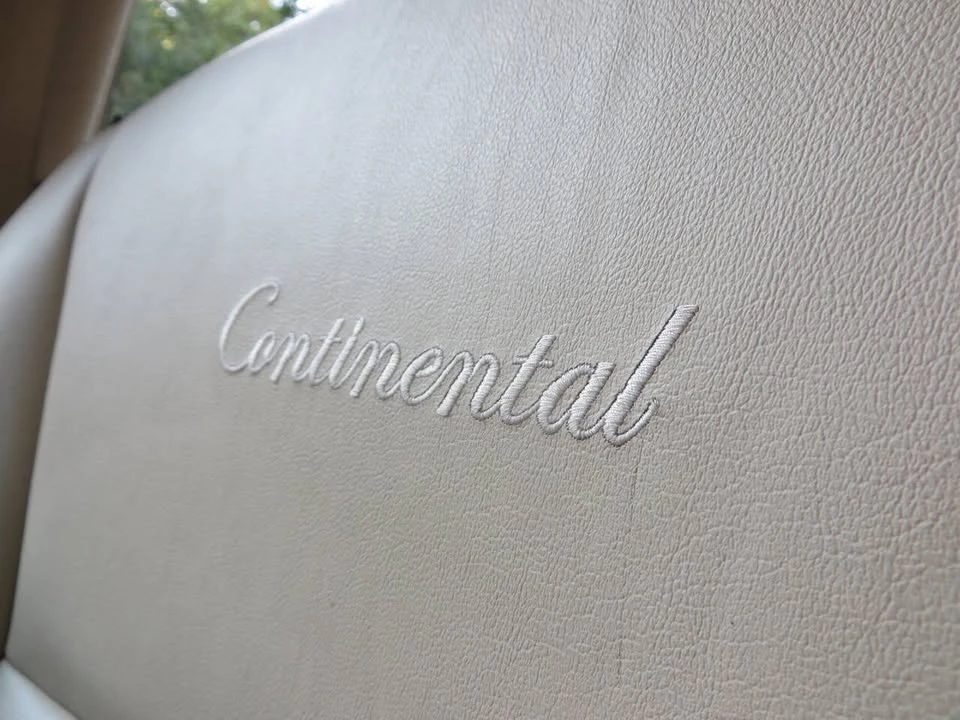 2010 Lincoln Town Car - Image 17 of 17