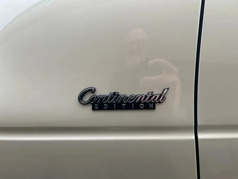 2010 Lincoln Town Car - Image 20 of 31
