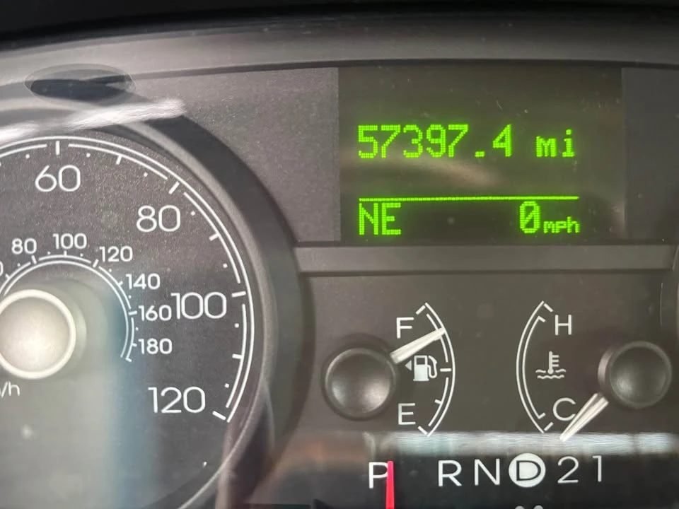 2010 Lincoln Town Car - Image 7 of 16