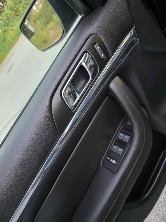 2010 Lincoln MKS - Image 14 of 17