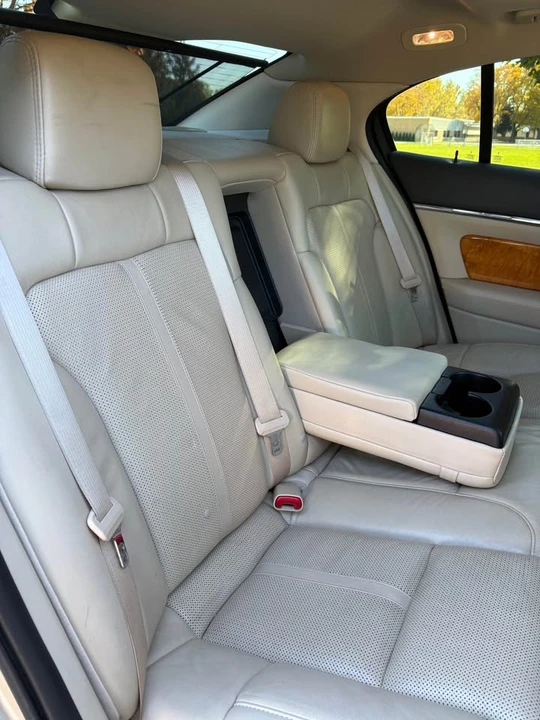 2010 Lincoln MKS - Image 13 of 17