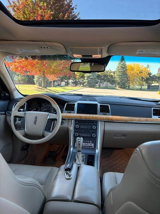 2010 Lincoln MKS - Image 17 of 17