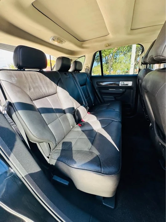 2010 Lincoln MKX - Image 18 of 20