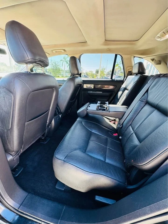 2010 Lincoln MKX - Image 14 of 20