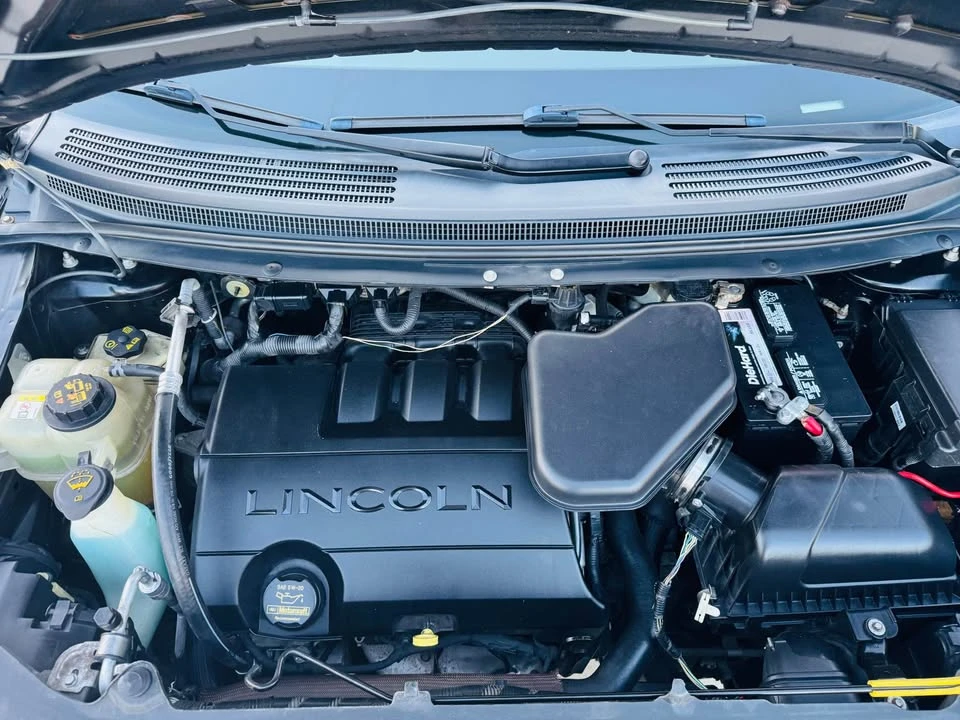 2010 Lincoln MKX - Image 8 of 14