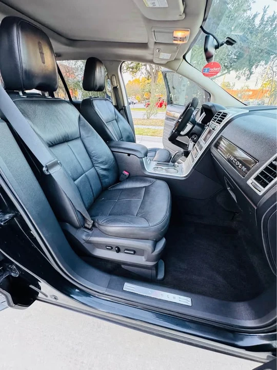 2010 Lincoln MKX - Image 11 of 14