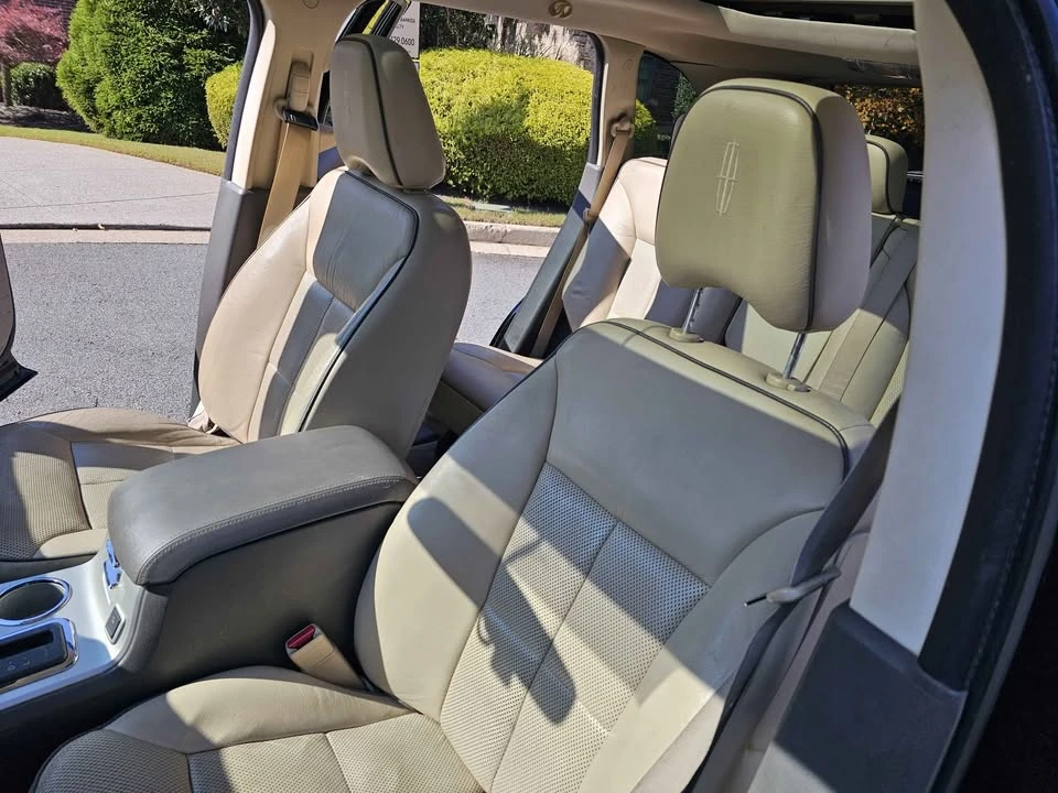 2010 Lincoln MKX - Image 7 of 19